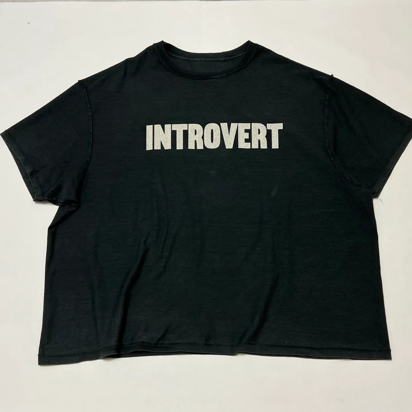 GALLERY DEPT. INTRO EXTRO REVERSIBLE TEE ATK series Reversible slogan TEE Washed black S-XL Ready-made garments Asso special dyed The bones are obviously whitened Rewashed water treatment The printing has an obvious distressed feel The VINTAGE effect is full Original cylindrical fabric Loose version The printing is washed and distressed